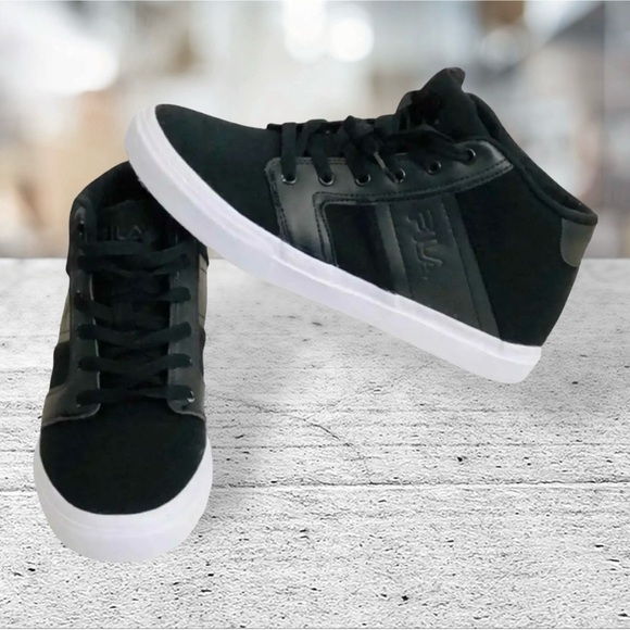 Fila Other - FILA Mid Top Fashion Casual Streetwear Sneakers Lace‎ Up Black